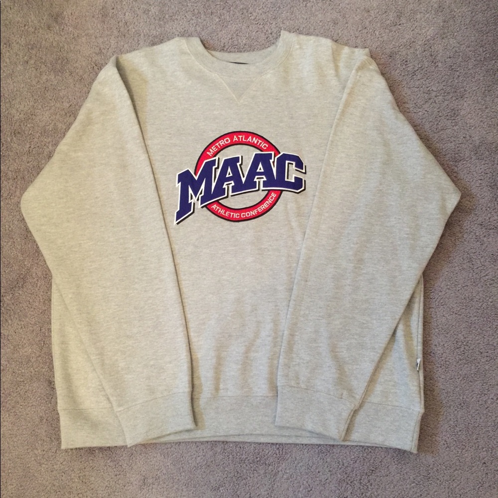 Aeropostale Crewneck Sweater MAAC Conference Gray